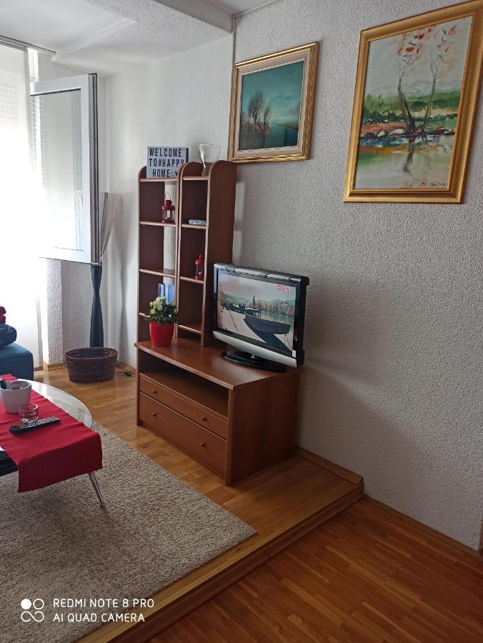 Happy Home Gospić エクステリア 写真